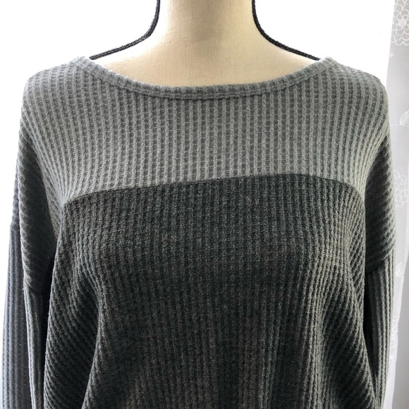 NEW Hollister open back waffle gray shirt medium soft - Picture 5 of 12